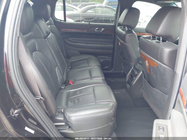 2LMHJ5NK7KBL03849 Lincoln Mkt Livery