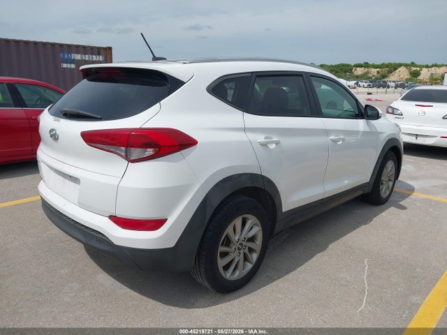 2016 Hyundai Tucson Se მანქანა იყიდება აუქციონზე, vin: KM8J33A46GU125579, აუქციონის ნომერი: 45219721