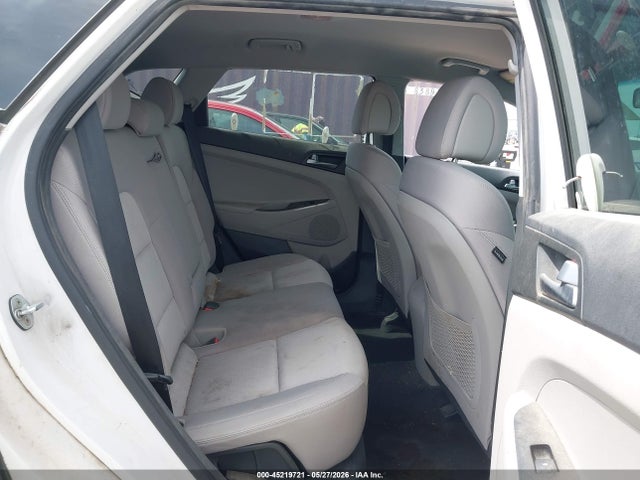2016 Hyundai Tucson Se მანქანა იყიდება აუქციონზე, vin: KM8J33A46GU125579, აუქციონის ნომერი: 45219721