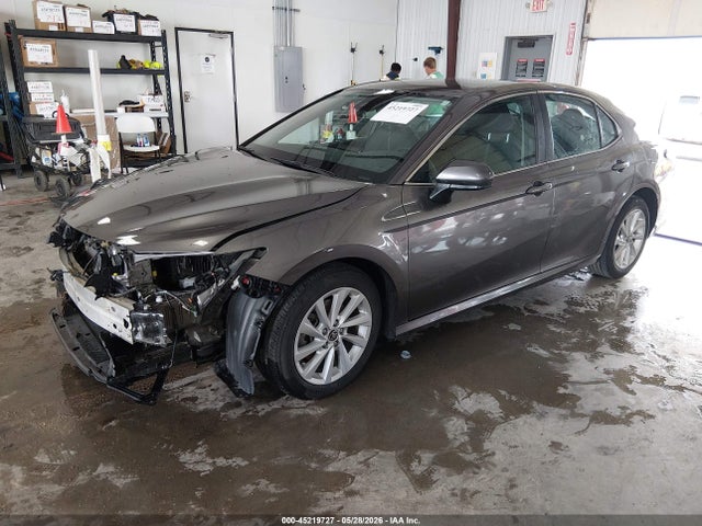 Toyota CAMRY LE 2021 4T1C11AK8MU493971 Image 2