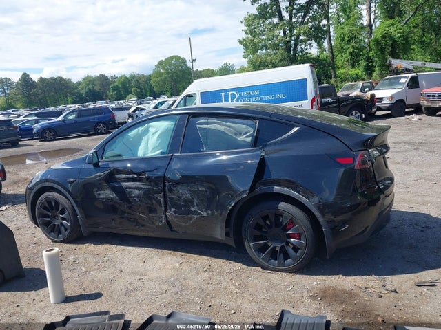 2021 Tesla Model Y Long Range Dual Motor All-wheel Drive მანქანა იყიდება აუქციონზე, vin: 5YJYGDEE0MF266281, აუქციონის ნომერი: 45219750
