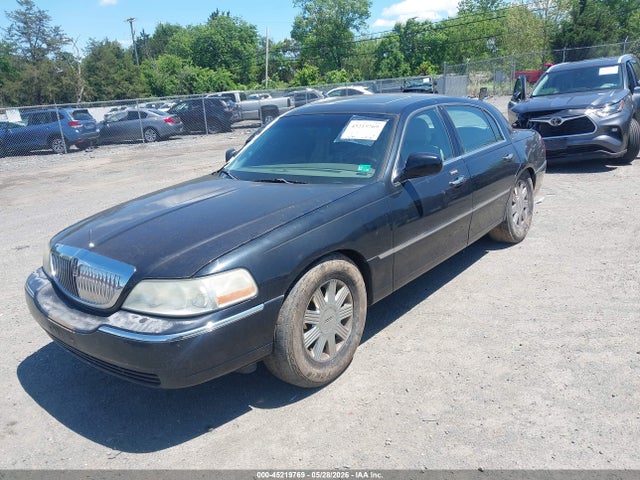 Aukcja sprzedaży 2004 Lincoln Town Car Ultimate, vin: 1LNHM83W74Y601821, numer aukcji: 45219769