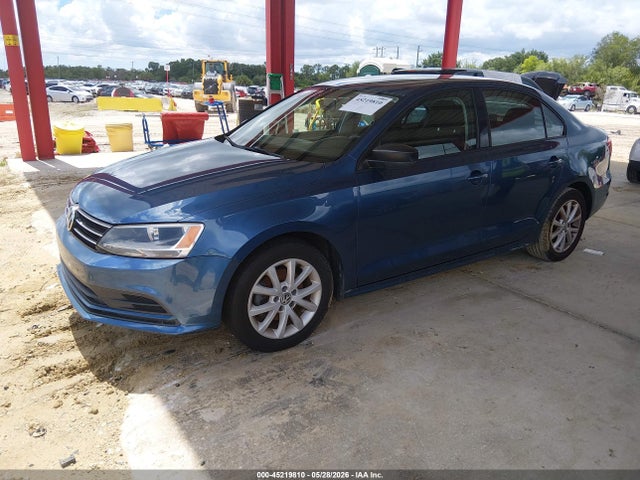 45219810 :رقم المزاد ، 3VWD17AJ3FM247613 vin ، 2015 Volkswagen Jetta 1.8t Se مزاد بيع