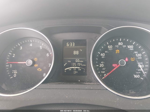 45219810 :رقم المزاد ، 3VWD17AJ3FM247613 vin ، 2015 Volkswagen Jetta 1.8t Se مزاد بيع