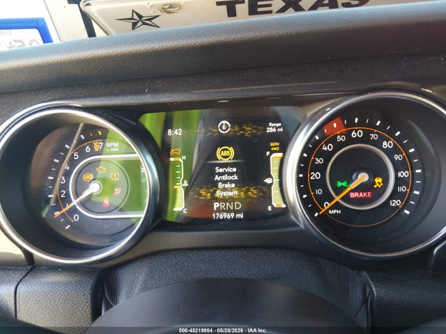 1C4HJXDG7LW185990 Jeep Wrangler Unlimited Sport Altitude 4x4
