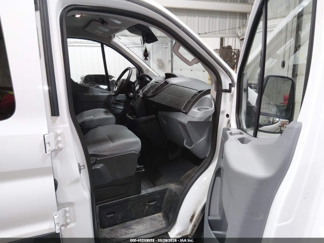 45219972 :رقم المزاد ، 1FBZX2ZM3FKB28013 vin ، 2015 Ford Transit-350 Xlt مزاد بيع