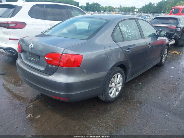 45220034 :رقم المزاد ، 3VWDX7AJXBM348379 vin ، 2011 Volkswagen Jetta 2.5l Se مزاد بيع