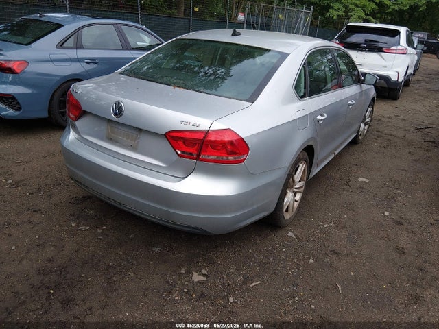 Aukcja sprzedaży 2014 Volkswagen Passat 1.8t Se, vin: 1VWBT7A36EC061146, numer aukcji: 45220068