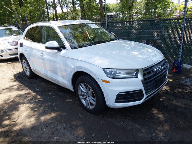 45220093 :رقم المزاد ، WA1ANAFY8L2060880 vin ، 2020 Audi Q5 Premium 45 Tfsi Quattro S Tronic/titanium Premium 45 Tfsi Quattro S Tronic مزاد بيع