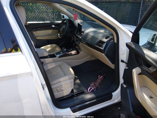 Aukcja sprzedaży 2020 Audi Q5 Premium 45 Tfsi Quattro S Tronic/titanium Premium 45 Tfsi Quattro S Tronic, vin: WA1ANAFY8L2060880, numer aukcji: 45220093
