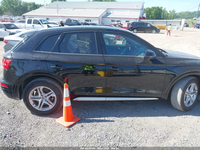 Aukcja sprzedaży 2018 Audi Q5 2.0t Premium/2.0t Tech Premium, vin: WA1ANAFY4J2216734, numer aukcji: 45220100
