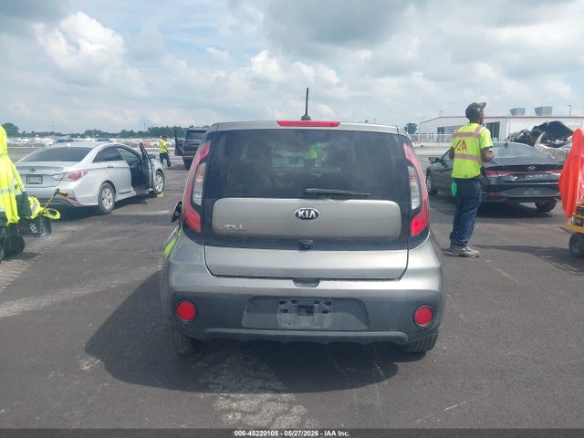 45220105 :رقم المزاد ، KNDJN2A28J7567471 vin ، 2018 Kia Soul مزاد بيع
