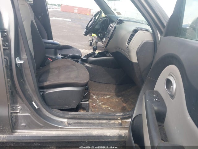 45220105 :رقم المزاد ، KNDJN2A28J7567471 vin ، 2018 Kia Soul مزاد بيع