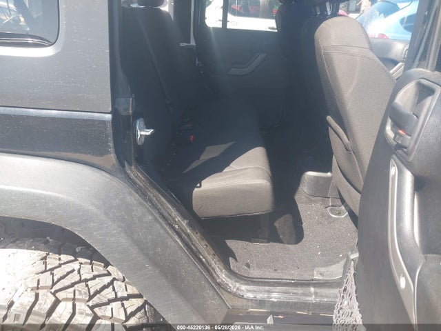 2015 Jeep Wrangler Unlimited Sport მანქანა იყიდება აუქციონზე, vin: 1C4BJWDG9FL742274, აუქციონის ნომერი: 45220136