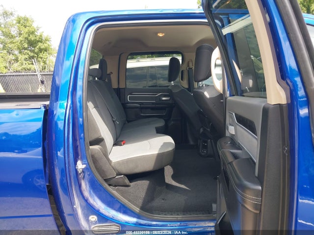 45220186 :رقم المزاد ، 3C6UR5DJ9KG520209 vin ، 2019 Ram 2500 Big Horn  4x4 6'4 Box مزاد بيع