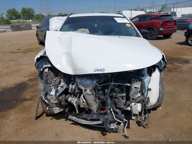 2022 Jeep Compass Latitude Lux 4x4 მანქანა იყიდება აუქციონზე, vin: 3C4NJDFB8NT126054, აუქციონის ნომერი: 45220187