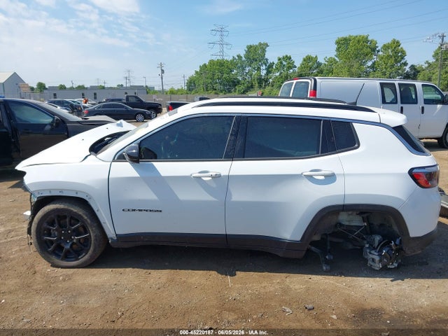 Продаж на аукціоні авто 2022 Jeep Compass Latitude Lux 4x4, vin: 3C4NJDFB8NT126054, номер лоту: 45220187