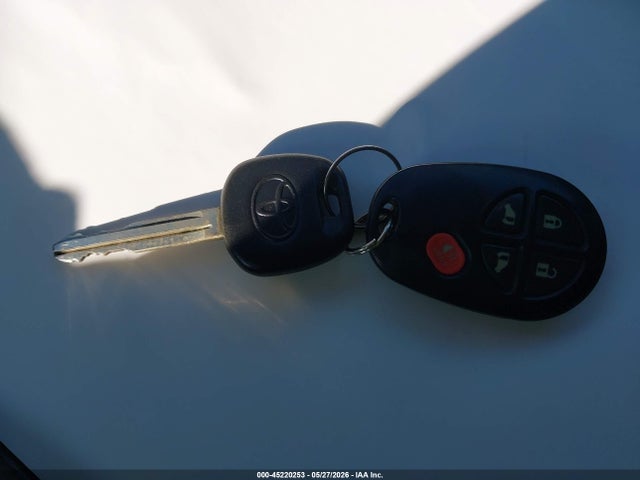 Продажа на аукционе авто 2010 Toyota Sienna Le, vin: 5TDKK4CC4AS317293, номер лота: 45220253