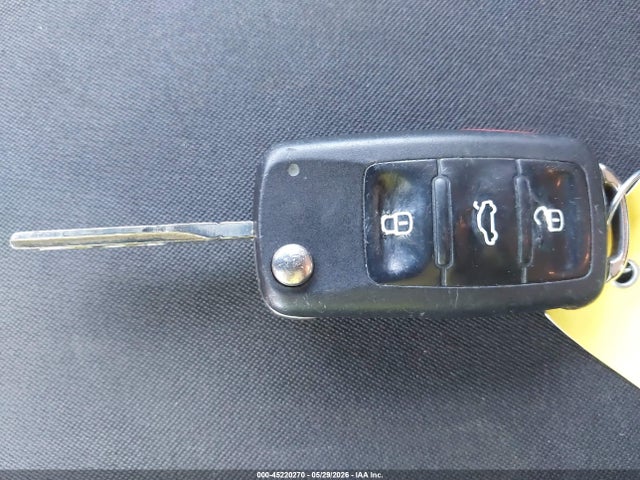 45220270 :رقم المزاد ، WVGBV7AX0FW568636 vin ، 2015 Volkswagen Tiguan S مزاد بيع