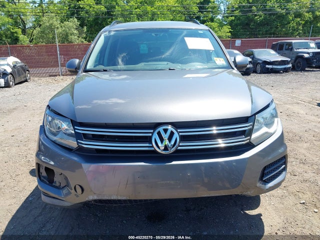 45220270 :رقم المزاد ، WVGBV7AX0FW568636 vin ، 2015 Volkswagen Tiguan S مزاد بيع