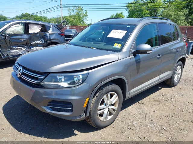 45220270 :رقم المزاد ، WVGBV7AX0FW568636 vin ، 2015 Volkswagen Tiguan S مزاد بيع