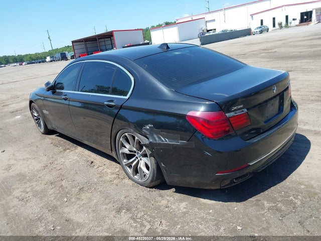 2013 Bmw 740li Xdrive მანქანა იყიდება აუქციონზე, vin: WBAYF4C51DDE23863, აუქციონის ნომერი: 45220337