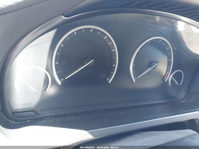 2013 Bmw 740li Xdrive მანქანა იყიდება აუქციონზე, vin: WBAYF4C51DDE23863, აუქციონის ნომერი: 45220337