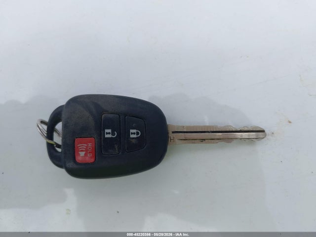 Продаж на аукціоні авто 2015 Toyota Rav4 Le, vin: 2T3BFREV3FW328307, номер лоту: 45220386