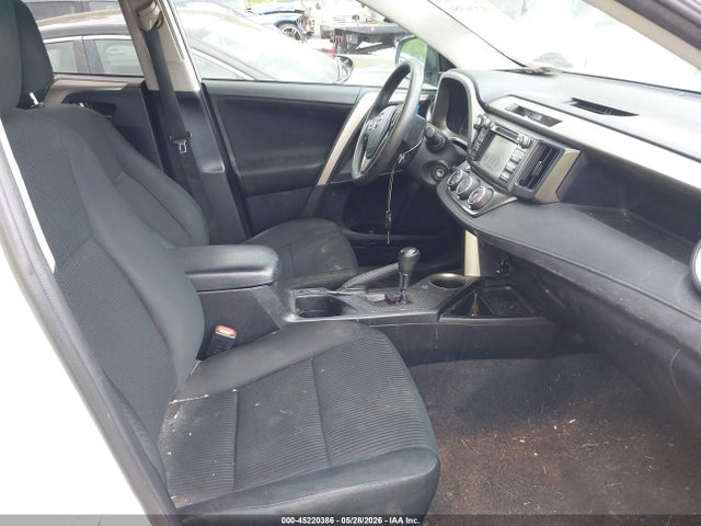 Продаж на аукціоні авто 2015 Toyota Rav4 Le, vin: 2T3BFREV3FW328307, номер лоту: 45220386