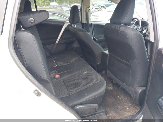 Продаж на аукціоні авто 2015 Toyota Rav4 Le, vin: 2T3BFREV3FW328307, номер лоту: 45220386