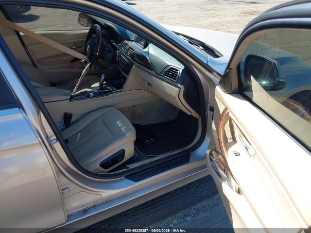 Aukcja sprzedaży 2014 Bmw 320i Xdrive, vin: WBA3C3C5XEPV90717, numer aukcji: 45220387