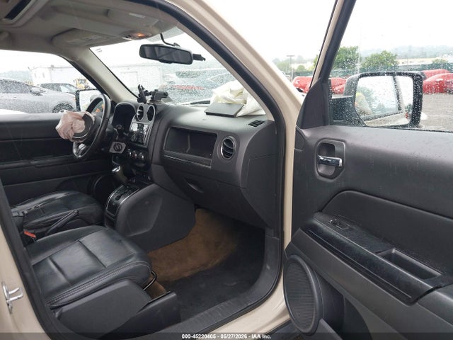 45220405 :رقم المزاد ، 1C4NJPFA1HD187166 vin ، 2017 Jeep Patriot High Altitude Fwd مزاد بيع