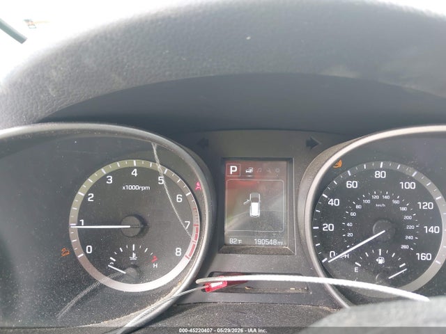 2017 Hyundai Santa Fe Sport 2.4l მანქანა იყიდება აუქციონზე, vin: 5XYZT3LB5HG404334, აუქციონის ნომერი: 45220407