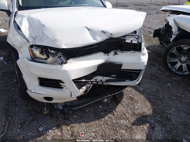 45220447 :رقم المزاد ، WVGFF9BP4CD002575 vin ، 2012 Volkswagen Touareg Vr6 Sport مزاد بيع