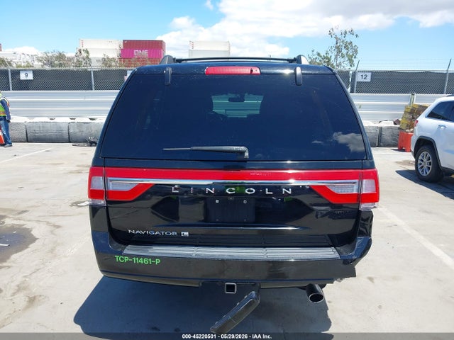 Lincoln Navigator L Select 2017 5LMJJ3HT4HEL03498 Image 17