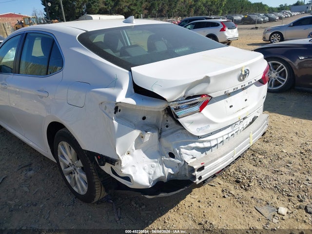 Продажа на аукционе авто 2020 Toyota Camry Le, vin: 4T1C11AK9LU901411, номер лота: 45220534
