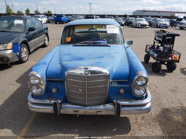 Продаж на аукціоні авто 1963 Mercedes-benz 220, vin: 220S068522, номер лоту: 45220559