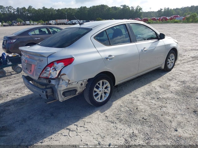 45220611 :رقم المزاد ، 3N1CN7APXJL831869 vin ، 2018 Nissan Versa 1.6 Sv مزاد بيع