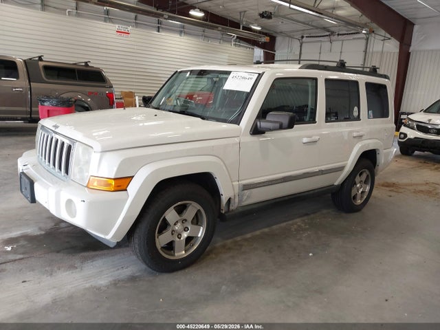 2010 Jeep Commander Sport მანქანა იყიდება აუქციონზე, vin: 1J4RG4GK5AC127693, აუქციონის ნომერი: 45220649