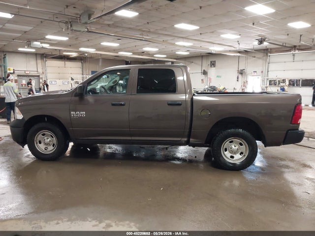 45220652 :رقم المزاد ، 1C6RR7KG4MS573663 vin ، 2021 Ram 1500 Classic Tradesman  4x4 5'7 Box مزاد بيع