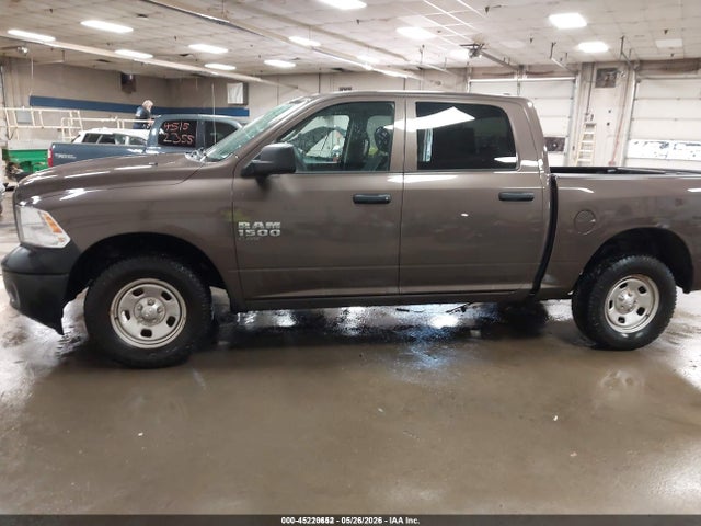 45220652 :رقم المزاد ، 1C6RR7KG4MS573663 vin ، 2021 Ram 1500 Classic Tradesman  4x4 5'7 Box مزاد بيع