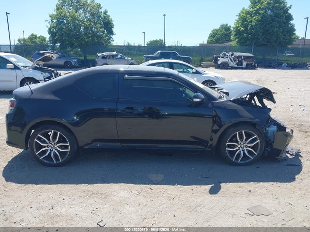 JTKJF5C70GJ023669 Scion TC