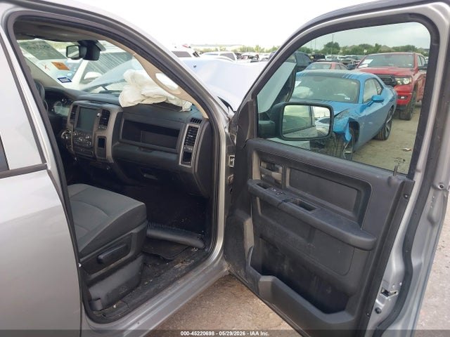 Продаж на аукціоні авто 2022 Ram 1500 Classic Tradesman  4x4 5'7 Box, vin: 3C6RR7KG3NG313909, номер лоту: 45220698