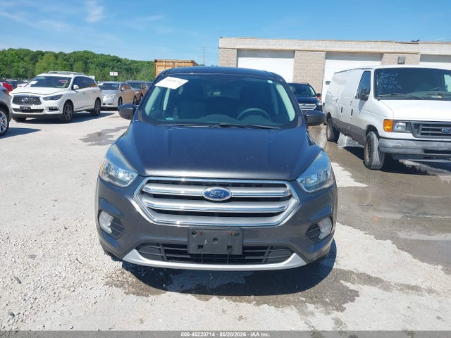 45220714 :رقم المزاد ، 1FMCU9GD9HUA41273 vin ، 2017 Ford Escape Se مزاد بيع