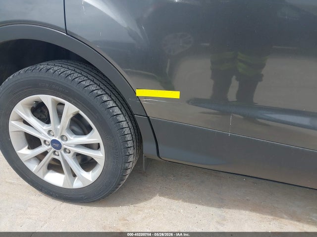 45220714 :رقم المزاد ، 1FMCU9GD9HUA41273 vin ، 2017 Ford Escape Se مزاد بيع