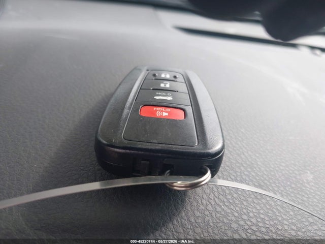 4T1B11HK0KU806719 Toyota CAMRY SE