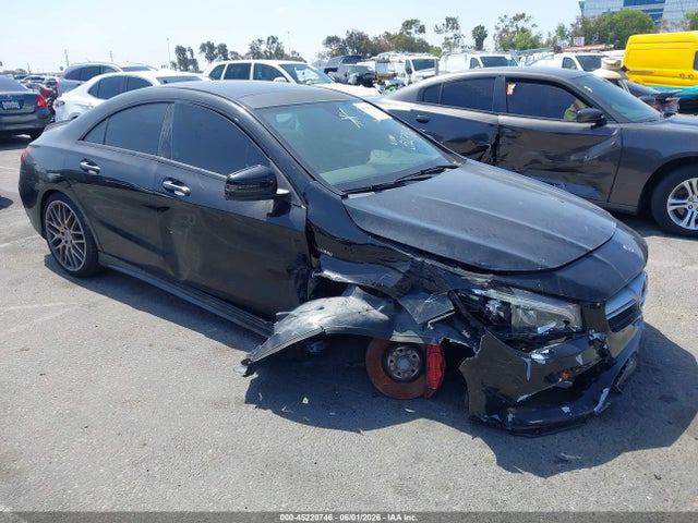 45220746 :رقم المزاد ، WDDSJ5CB4JN527968 vin ، 2018 Mercedes-benz Amg Cla 45 4matic مزاد بيع