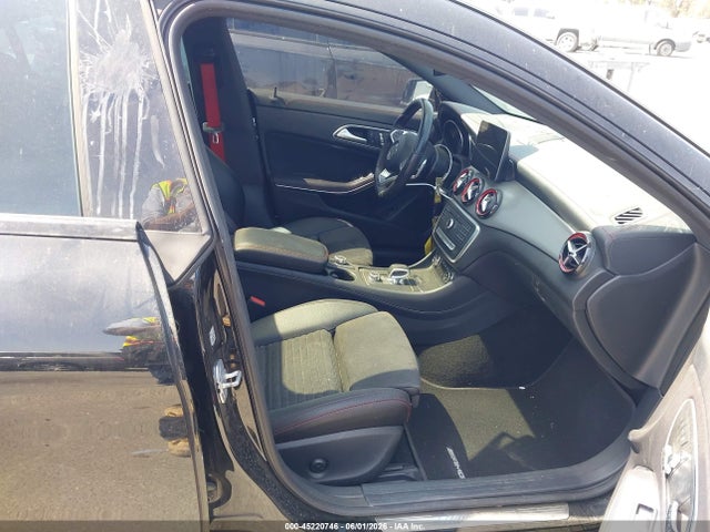 WDDSJ5CB4JN527968 Mercedes-Benz Amg Cla 45 4matic