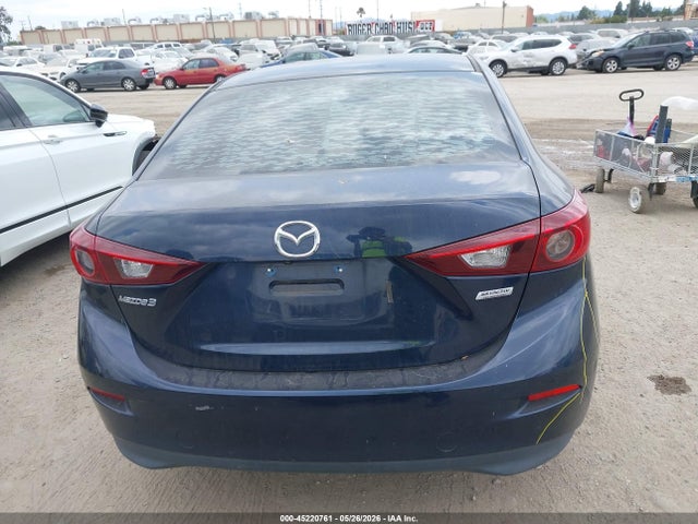 3MZBN1U75JM271686 Mazda Mazda3 Sport