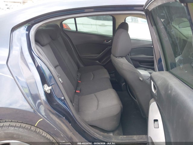 3MZBN1U75JM271686 Mazda Mazda3 Sport